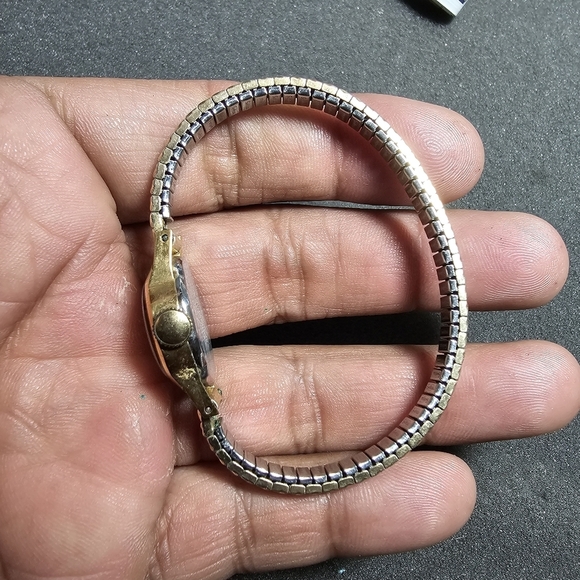 Vintage Westclox Ladies Cocktail Mechanical Wind Watch Gold Tone Working *flawed - Picture 6 of 9